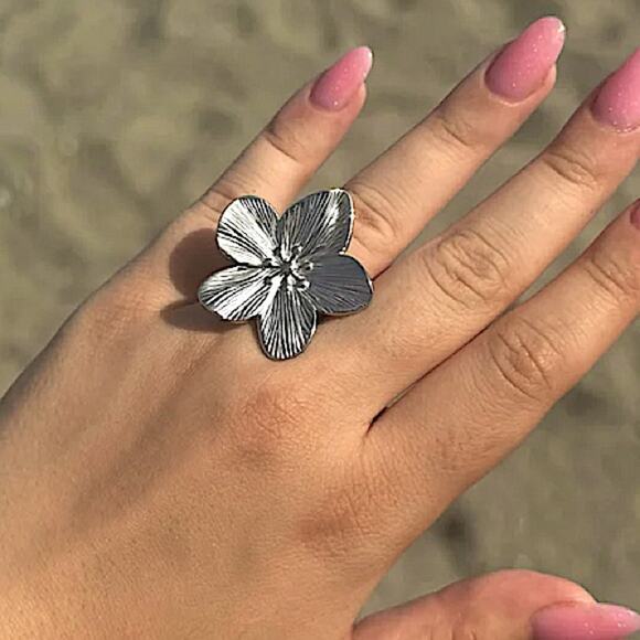 Vintage Silver Statement Flower Ring - Picture 10 of 11